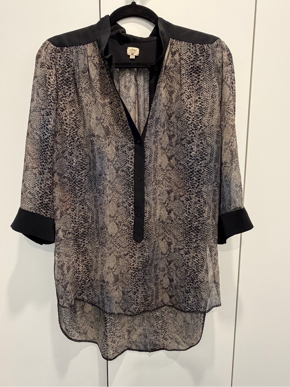 Aritzia Wilfred Sheer Snake-Print Tunic with Black Trim 100% silk